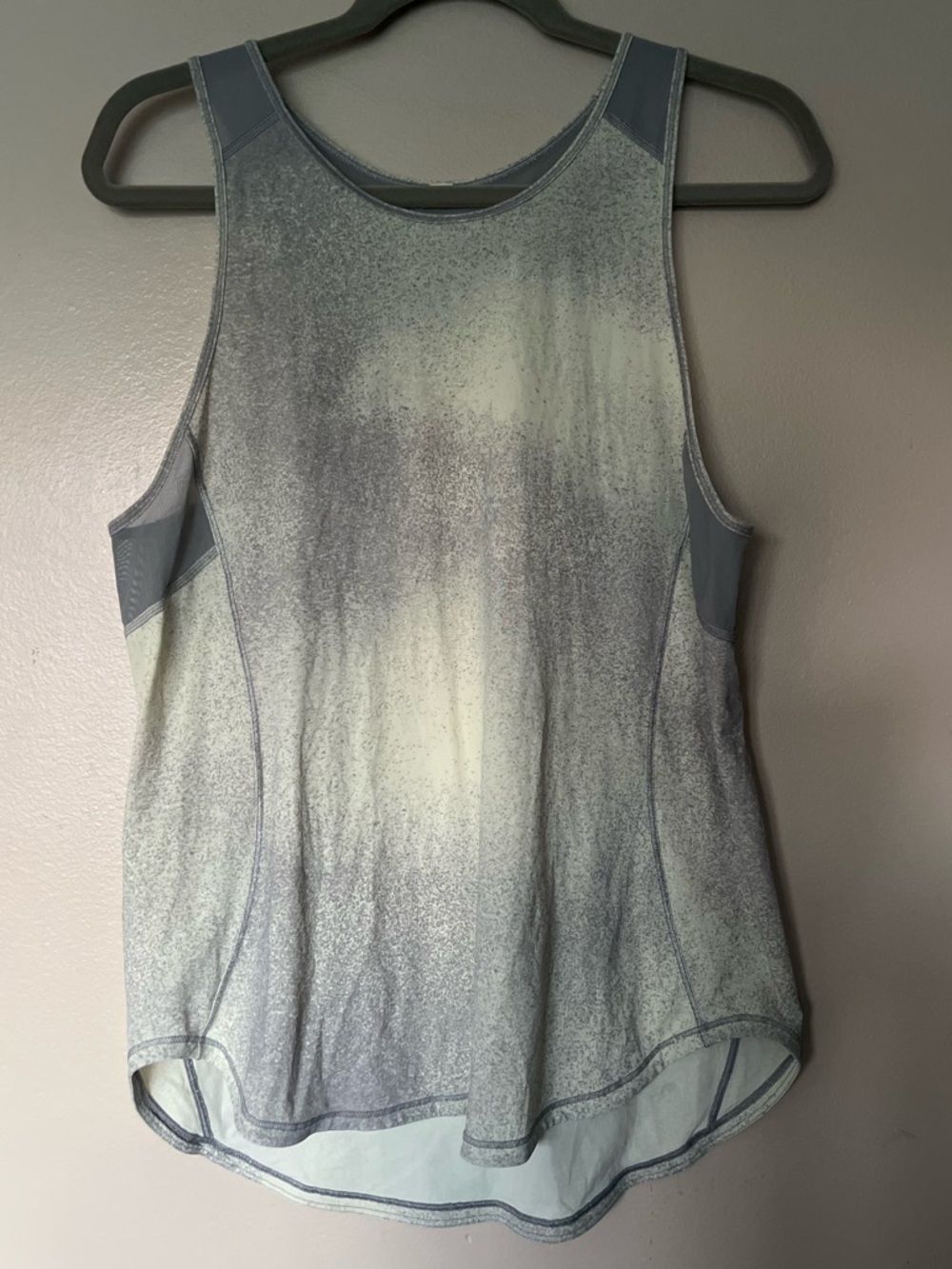 lululemon athletica gray and cream racerback tank top with Mesh